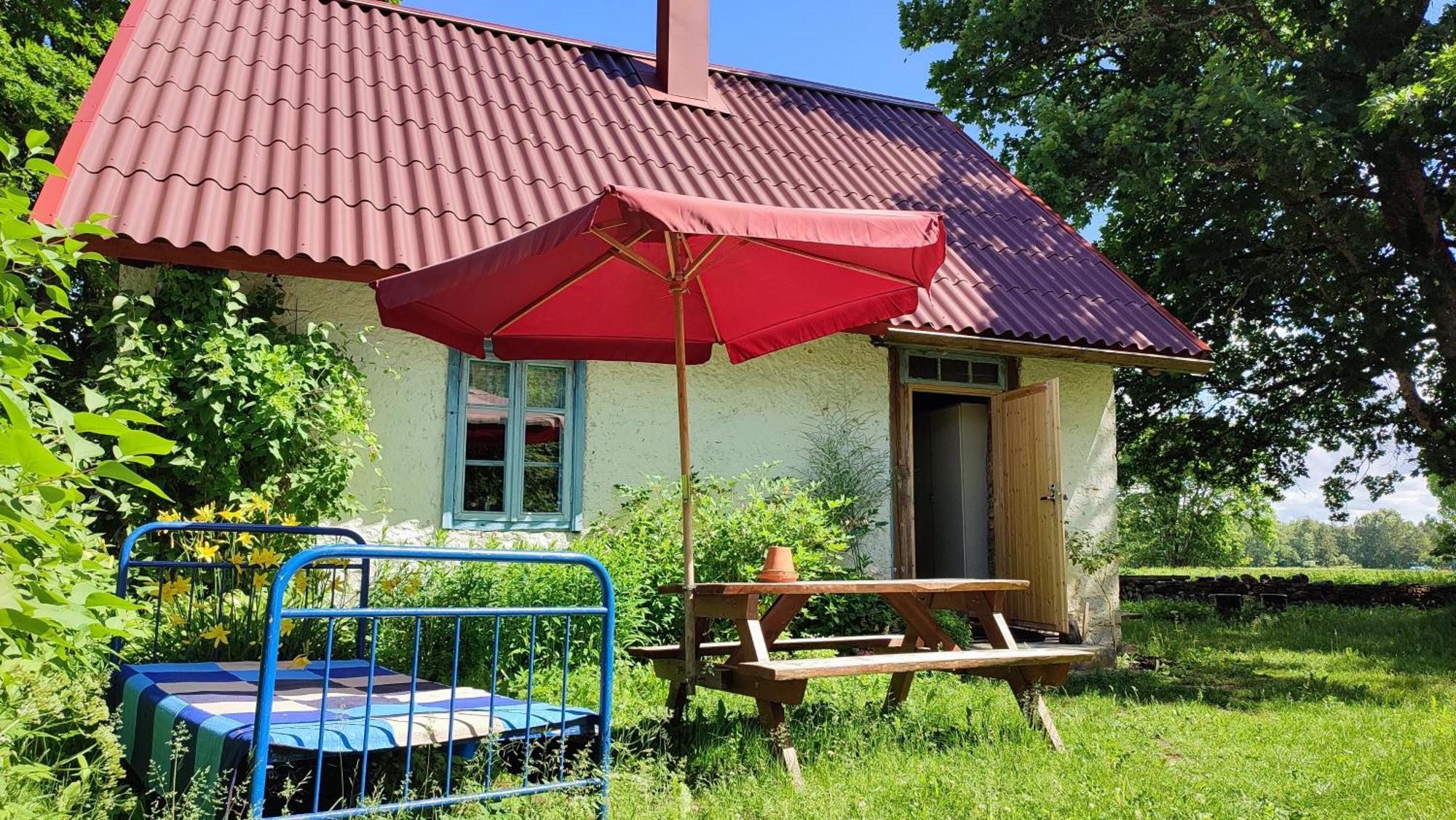 Hostal Viini Puhkemaja Mustjala Exterior foto